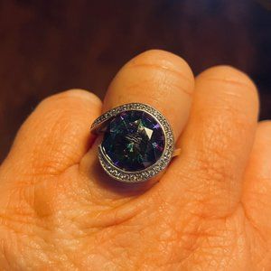 ALEXANDRITE IN WHITE GOLD. 3.25 CT